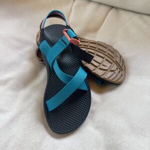NEW Women's Chaco Z1 Sandal, Size 6, Retro Black